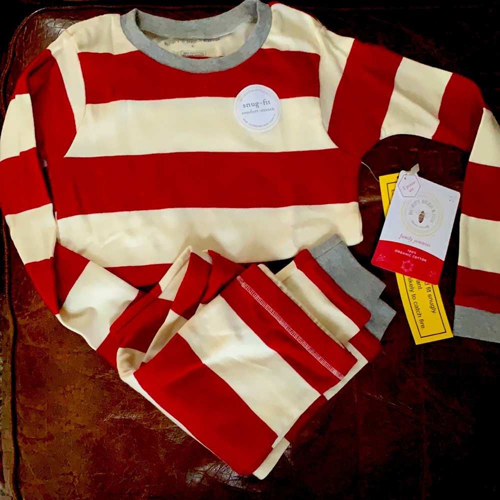 BURTS BEES ORGANIC NWT UNISEX STRIPED PAJAMAS